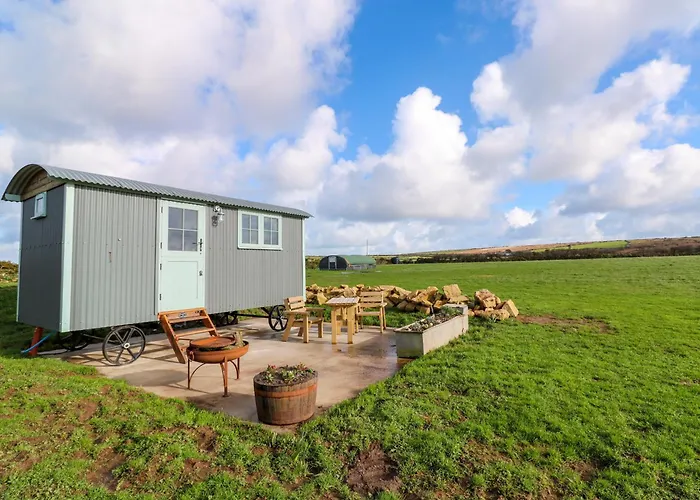 Lower Trewern Shepherds Hut
