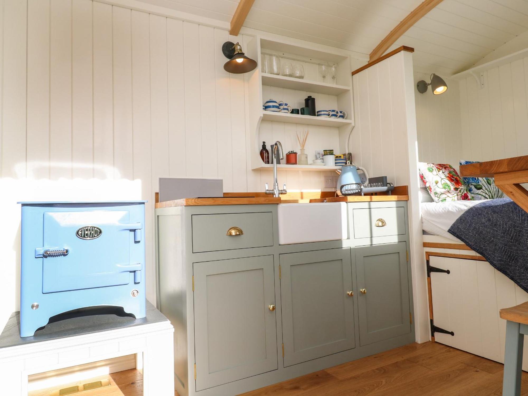 Lower Trewern Shepherds Hut * Penzance