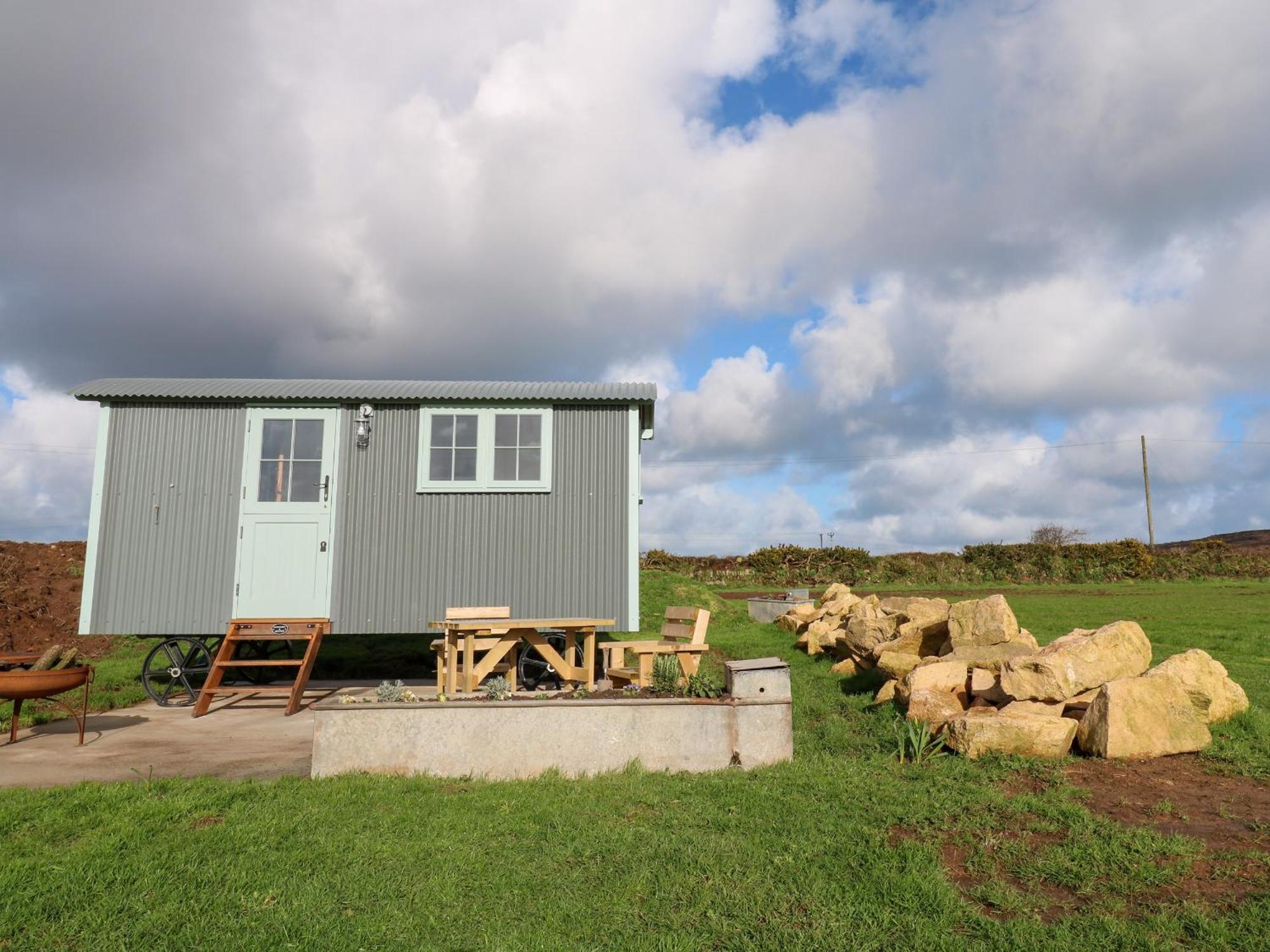 Holiday home Lower Trewern Shepherds Hut Penzance